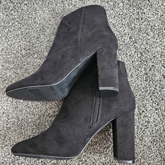 NWOT High Heel Ankle Boots - Size 9 - Picture 4 of 4